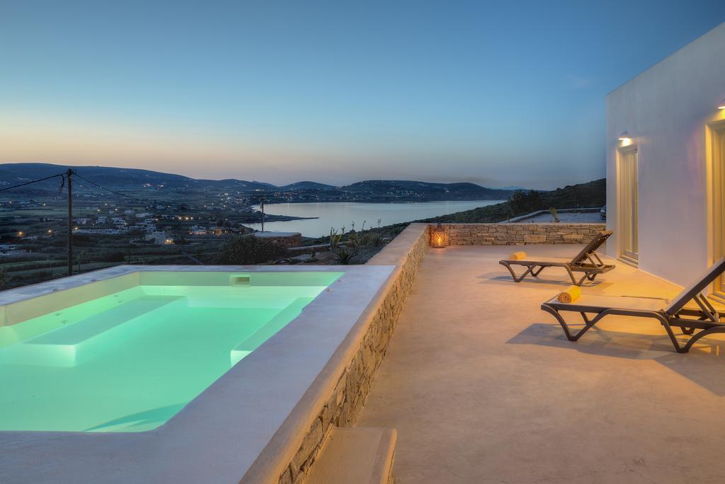 Natura Villas Paros Molos  Buitenkant foto