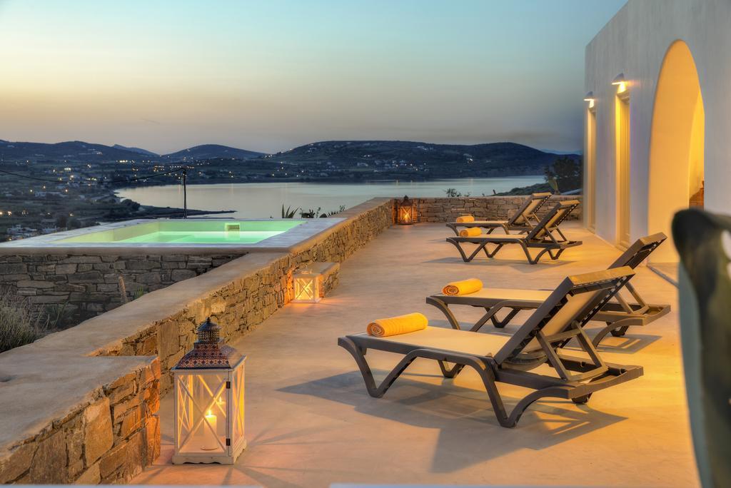 Natura Villas Paros Molos  Buitenkant foto