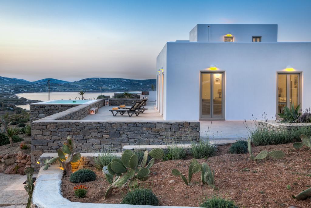 Natura Villas Paros Molos  Buitenkant foto